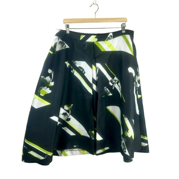 Lane Bryant Skirt Women Plus 22 Black White Green Abstract Floral A Line Midi - Picture 1 of 7